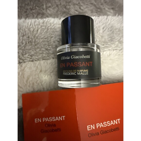 Frederic Malle EN PASSANT by Olivia Giacobetti - 1.7 fl.oz./50ml - No Box - Picture 1 of 4